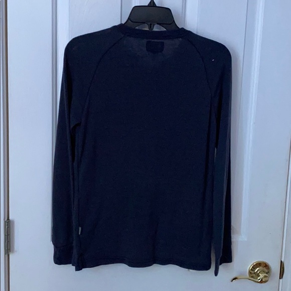 Boy's M Volcom gray thermal shirt - Picture 4 of 4